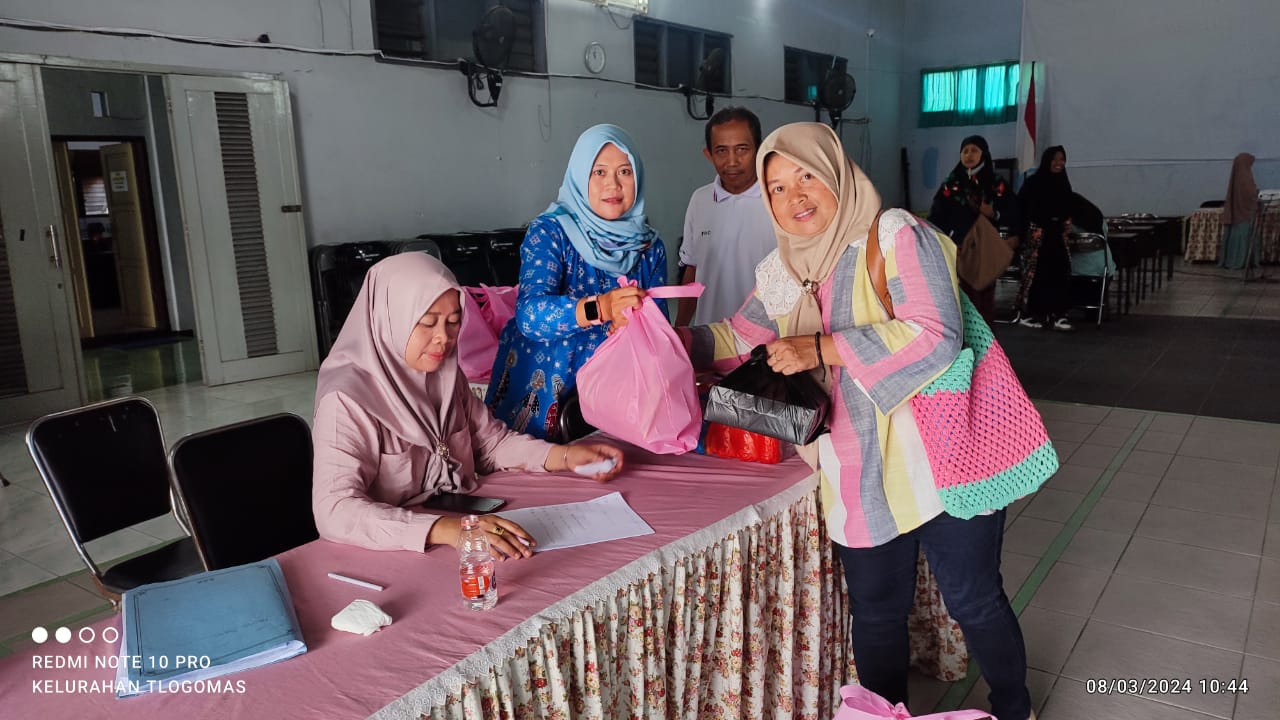 Pelatihan Budidaya Ikan Lele Dalam Ember (Budikdamber) Guna Mendukung ...